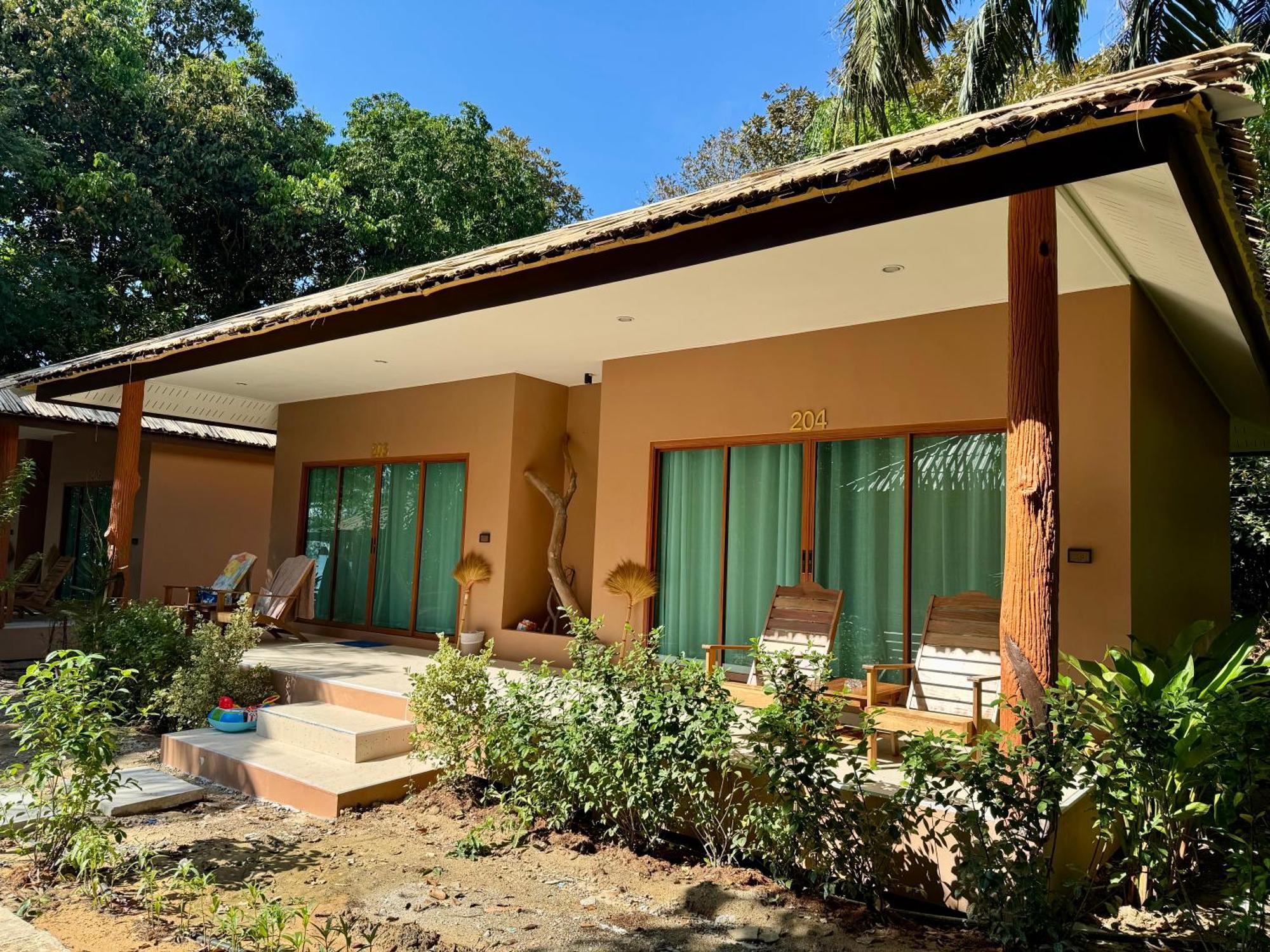 Sunny Cove Beach Resort Koh Phayam Ranong Exterior foto
